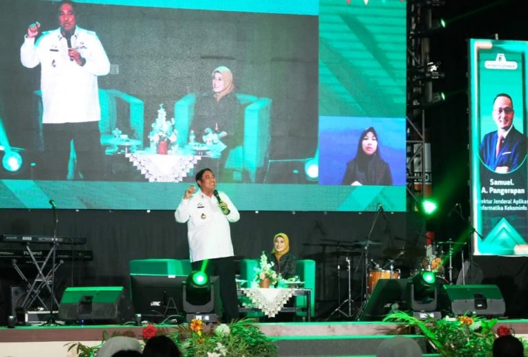 Bupati Maros HAS Chaidir Syam menjadi narasumber kegiatan Talkshow Indonesia Makin Cakap Digital