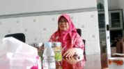 Kepala Sekolah SMK Negeri 3 Bantaeng, Wahidah Wahyuni. (Rakyat.News/Fadli Muhammad).